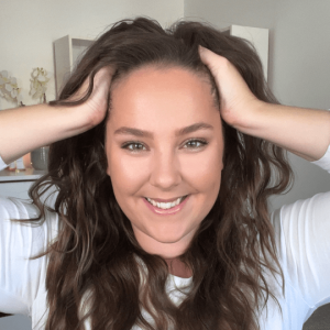 Program Joga obraza za sijoče lase